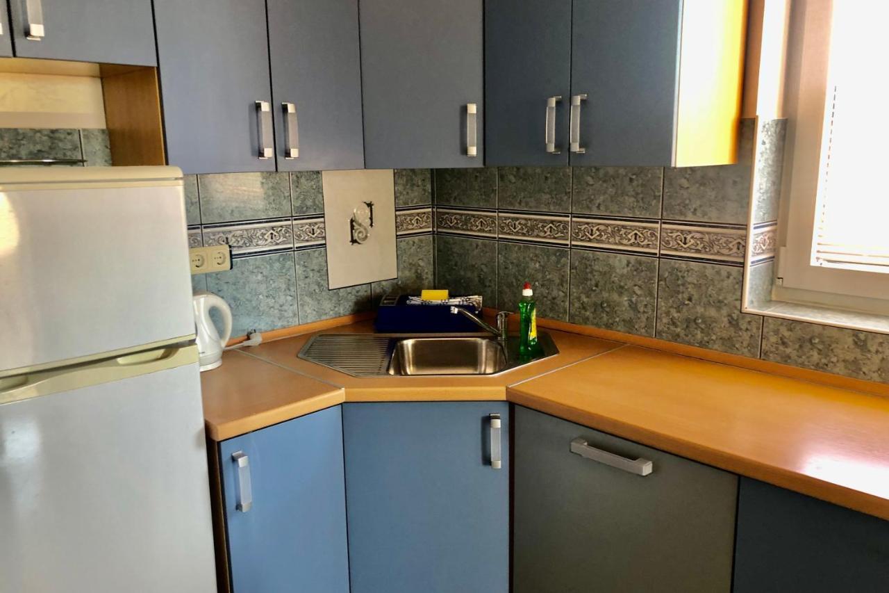 Villa Latina With 6 Apartments And A Shared Pool Vir Ngoại thất bức ảnh