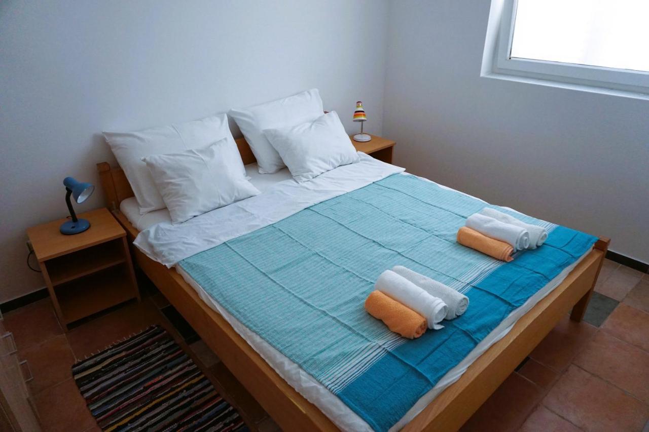 Villa Latina With 6 Apartments And A Shared Pool Vir Ngoại thất bức ảnh